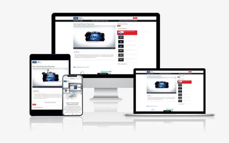qsr-training-portal-bnr (1) A desktop, laptop and tablet are all on different devices.